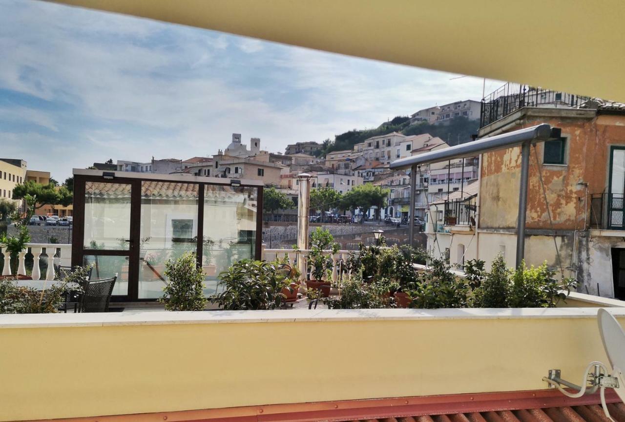 A Casa Di Noemi Hotel Пицо Екстериор снимка