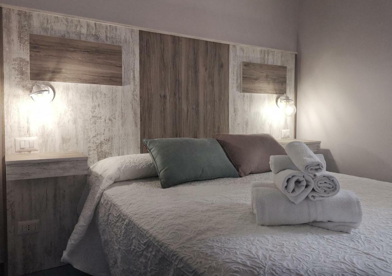 A Casa Di Noemi Hotel Пицо Екстериор снимка