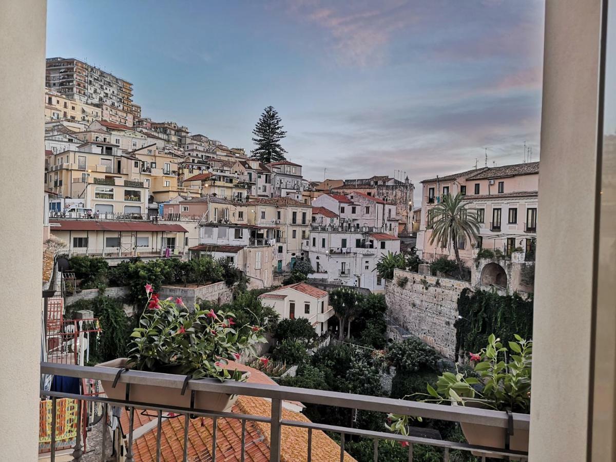 A Casa Di Noemi Hotel Пицо Екстериор снимка