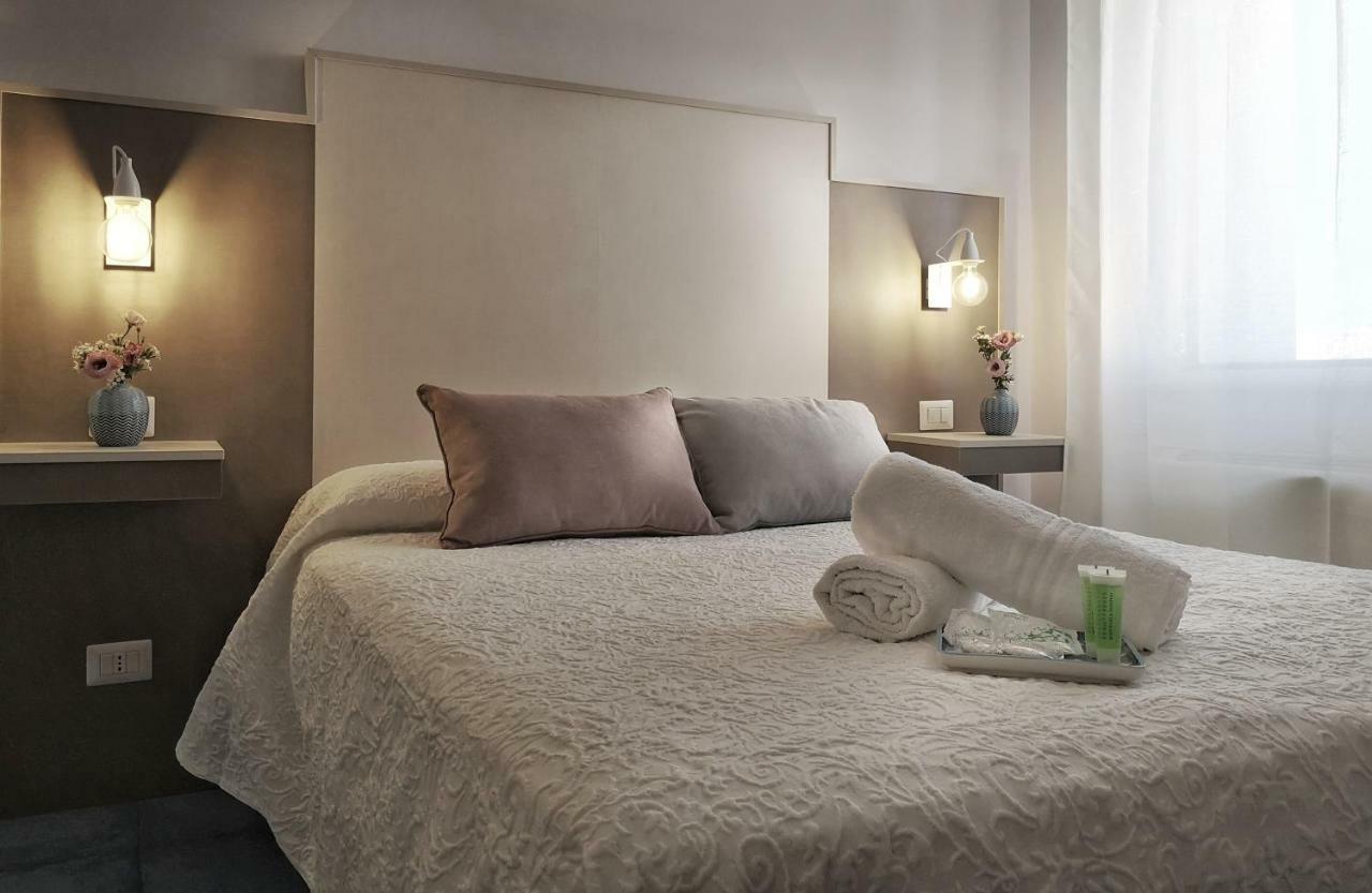 A Casa Di Noemi Hotel Пицо Екстериор снимка