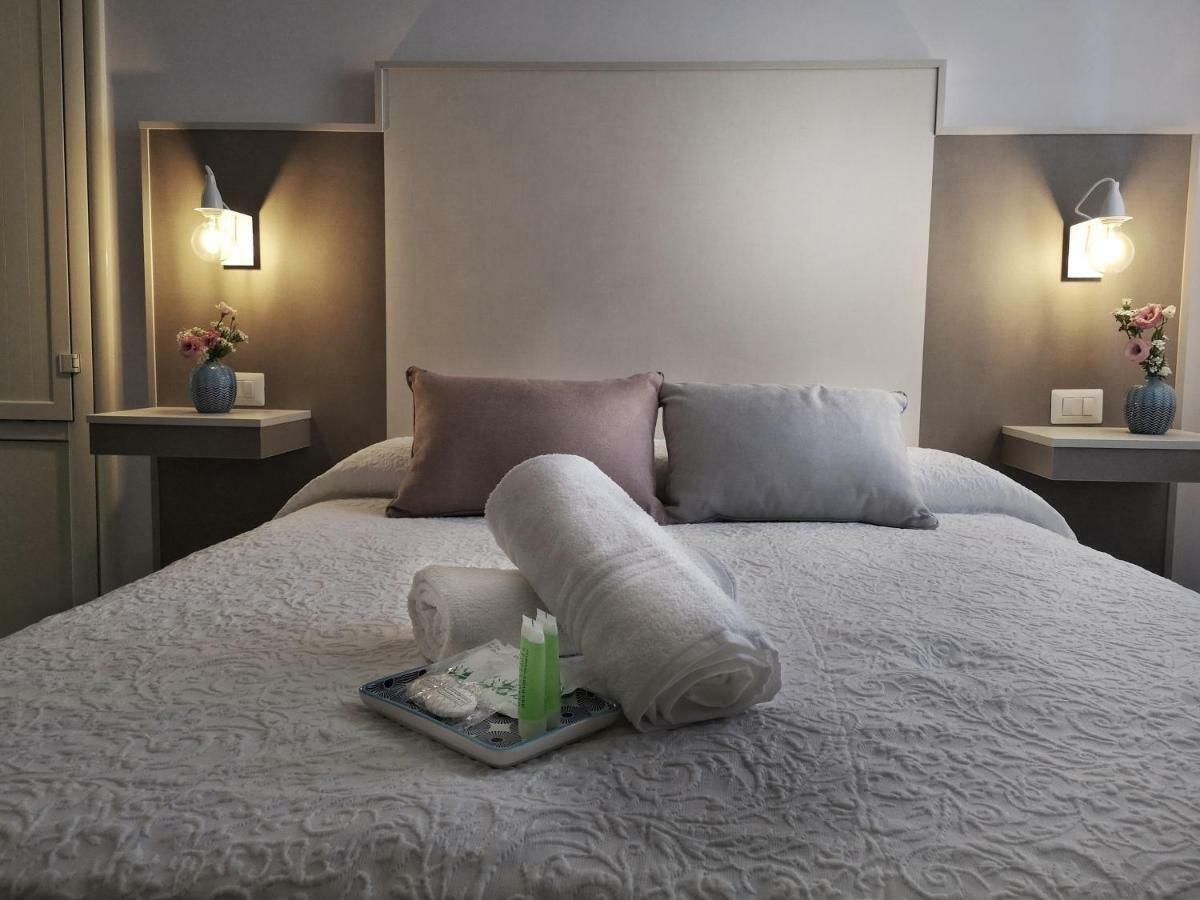 A Casa Di Noemi Hotel Пицо Екстериор снимка
